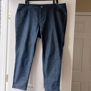 Cute tiny polka dot stretch jeans size 18W